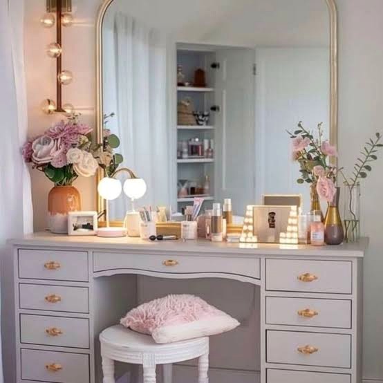 Dressing table